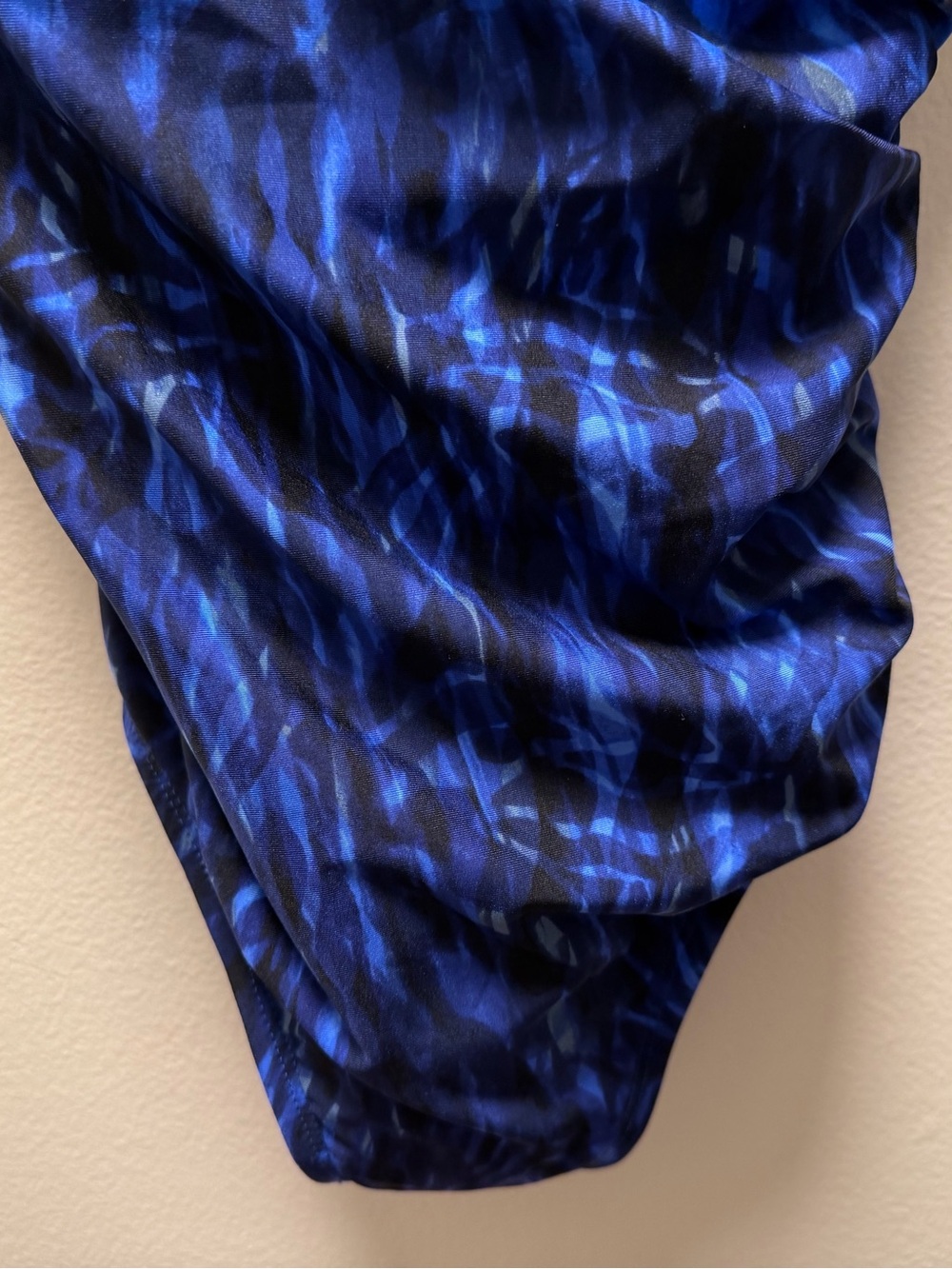 Miraclesuit Blue & Black NWT Sz 14 Padded Cup & Wire Adjustable Straps - Picture 3 of 9